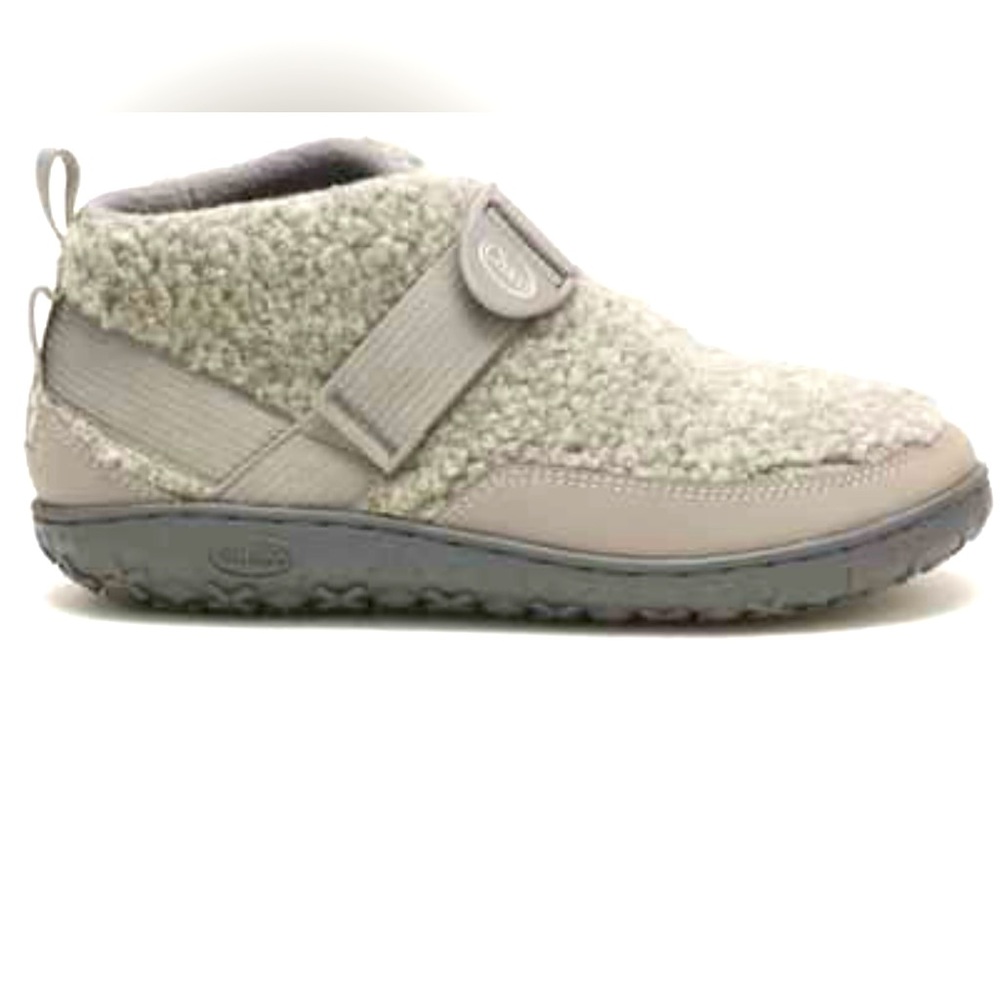 Chaco Women's Sherpa Slip-On Slippers in Light Gray